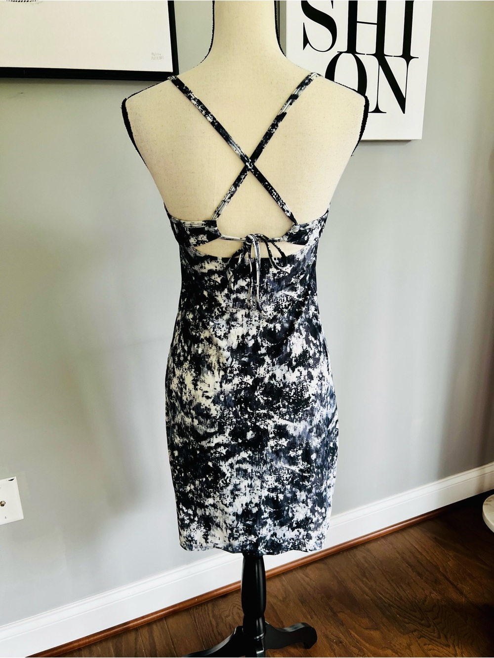 Athleta Printed Zumma Swim Dress - Picture 4 of 8
